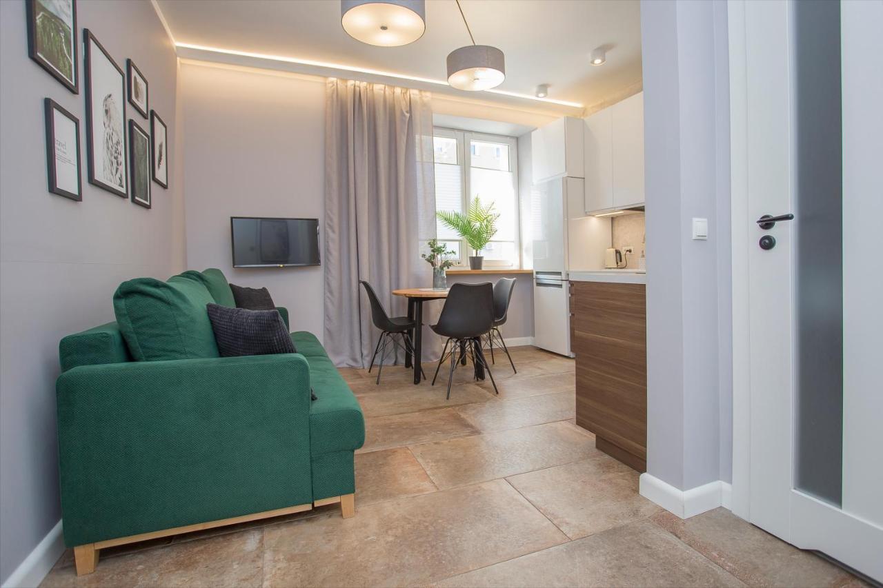 Urban Jungle Apartment In The Heart Of The City Белосток Экстерьер фото